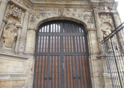 Portada de acceso a la iglesia, Juan de Garita, 1544-1548